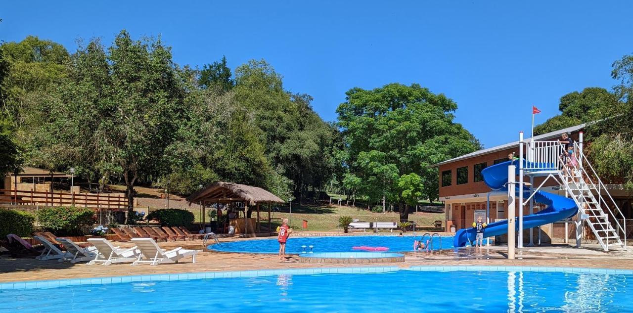 Parque Hotel Manantial Hohenau Exteriér fotografie