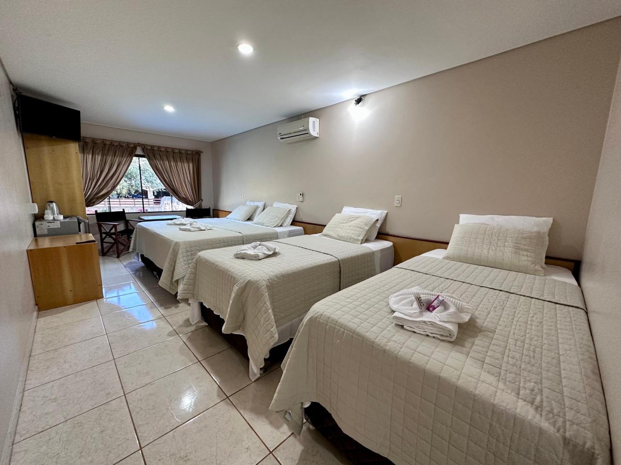 Parque Hotel Manantial Hohenau Exteriér fotografie