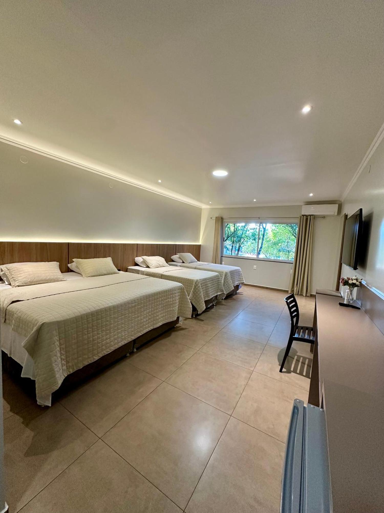 Parque Hotel Manantial Hohenau Exteriér fotografie