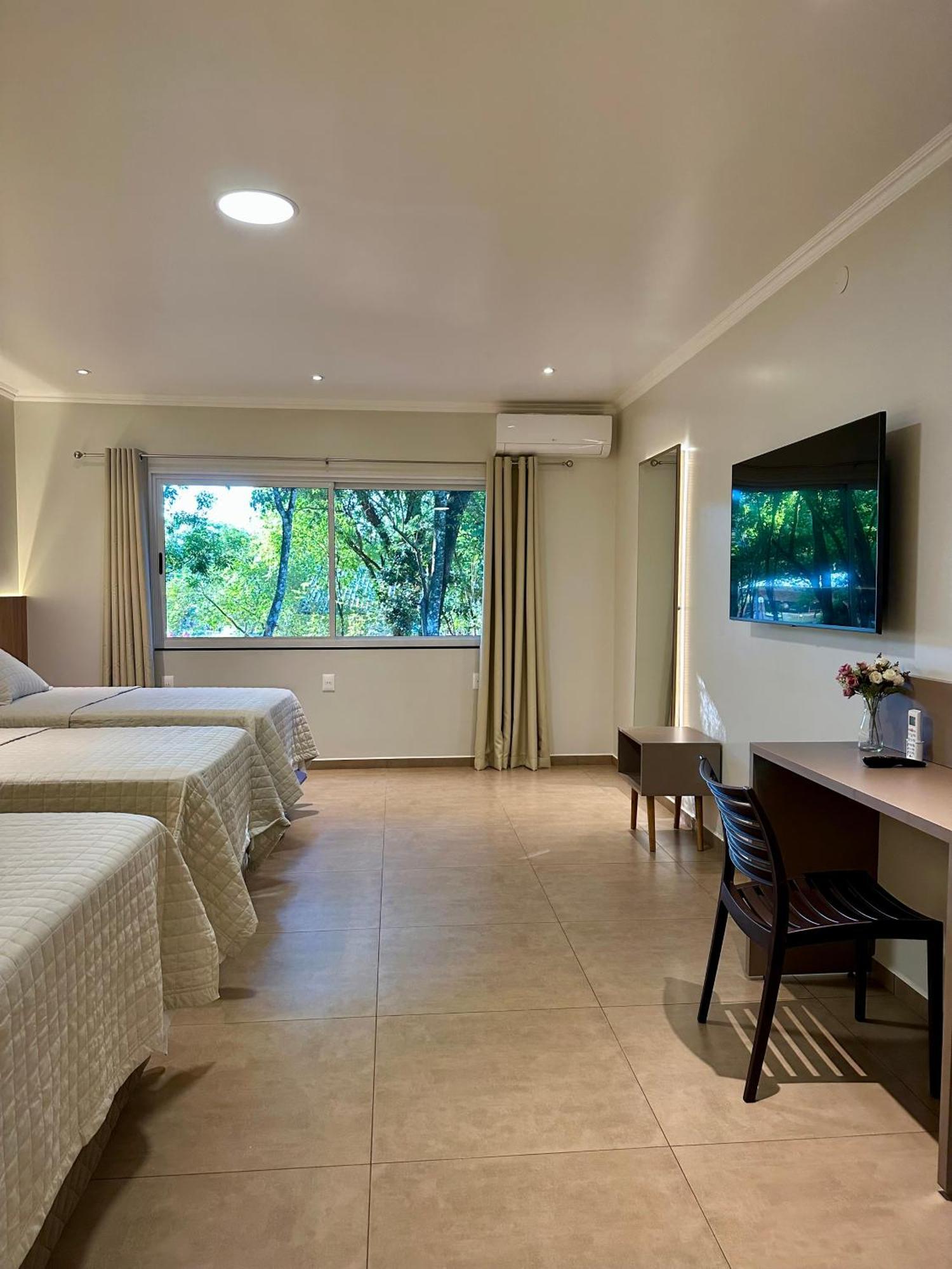 Parque Hotel Manantial Hohenau Exteriér fotografie